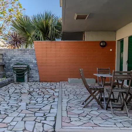 בית נופש Caparica House *