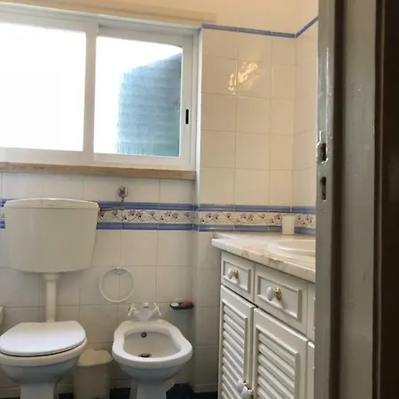Caparica House בית נופש *